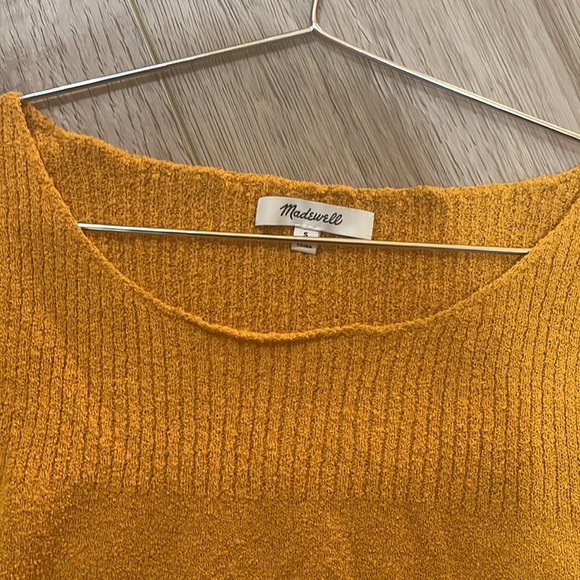 Madewell mustard short sleeve top size S - Picture 3 of 4